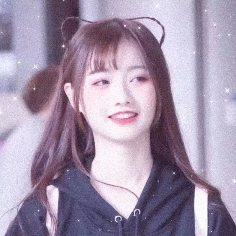 窗户边有人